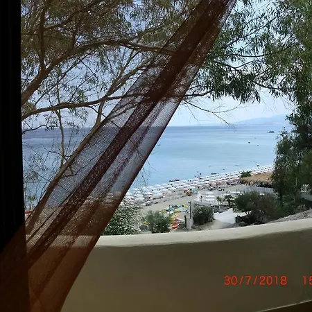 Case Vacanze Pomelia Semesterbostad Stalettì